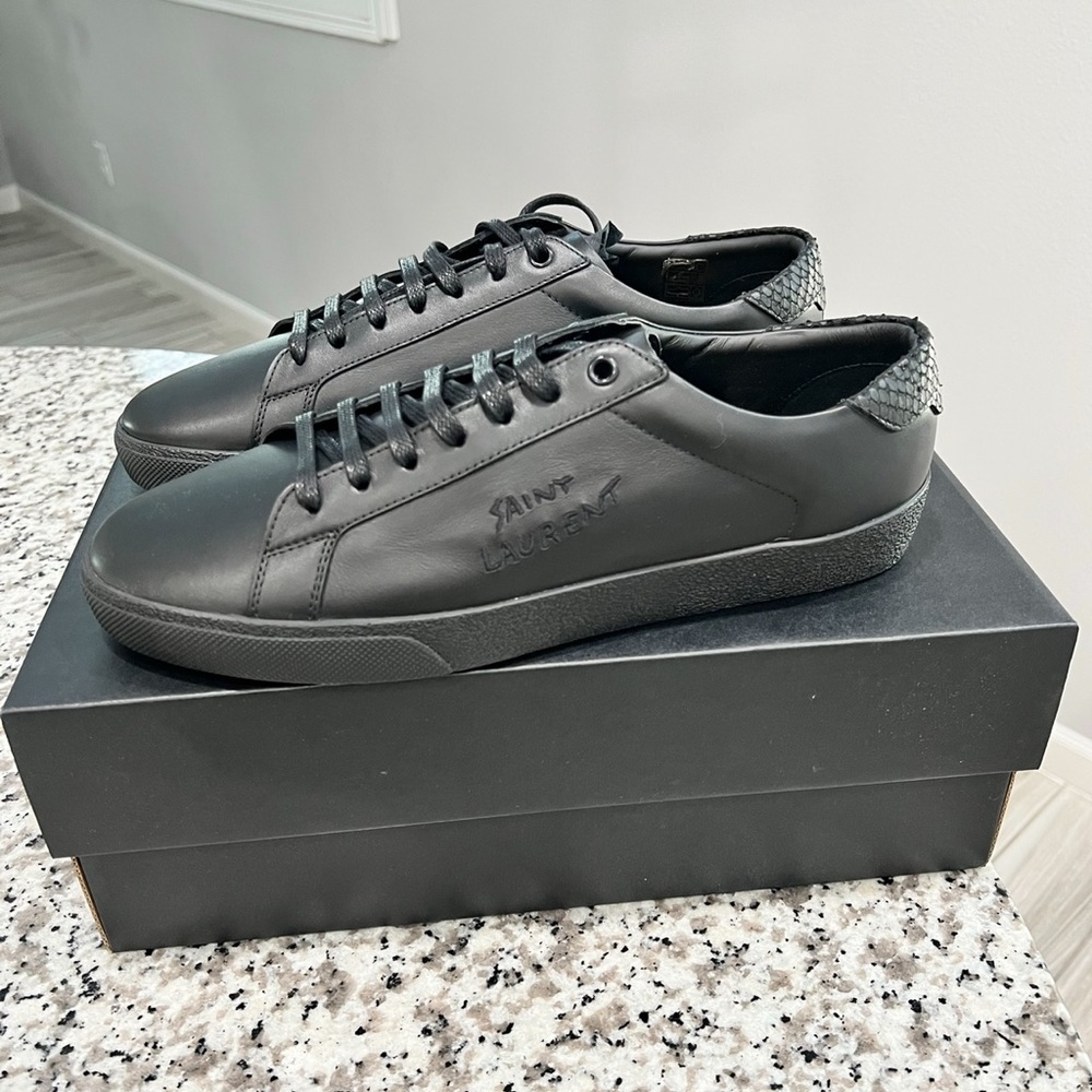 COURT CLASSIC SL/06 EMBROIDERED SNEAKERS IN...
 
SIZE:43 - Picture 4 of 4